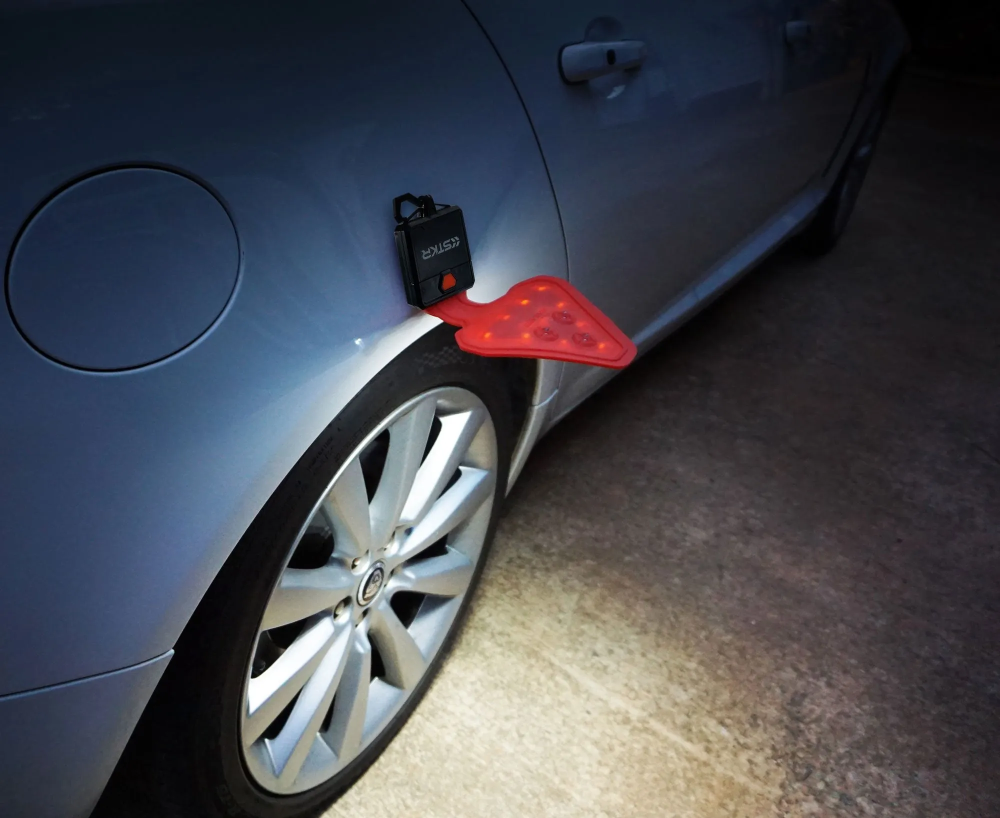 FLEXIT Auto - Flexible Flashlight for roadside assistance and more