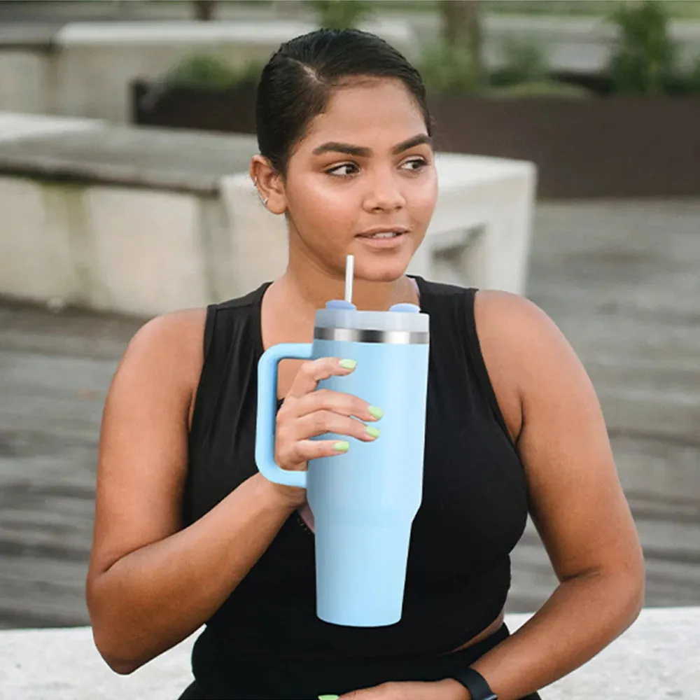 Portable Kettle with Handle and Straw