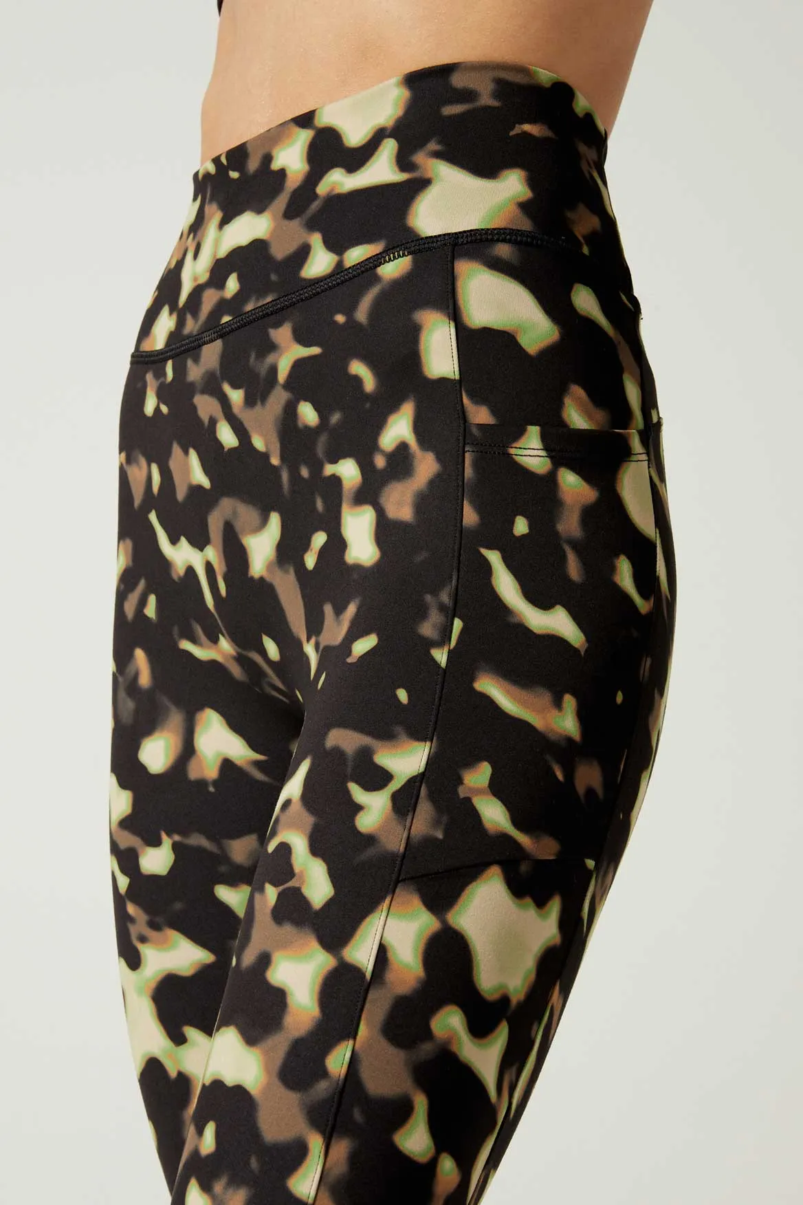 Remi Pocket Legging Blur Camo